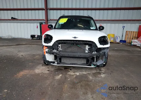 2017 Mini Countryman Cooper S из США, поврежденный, VIN WMZYT5C30H3D79673